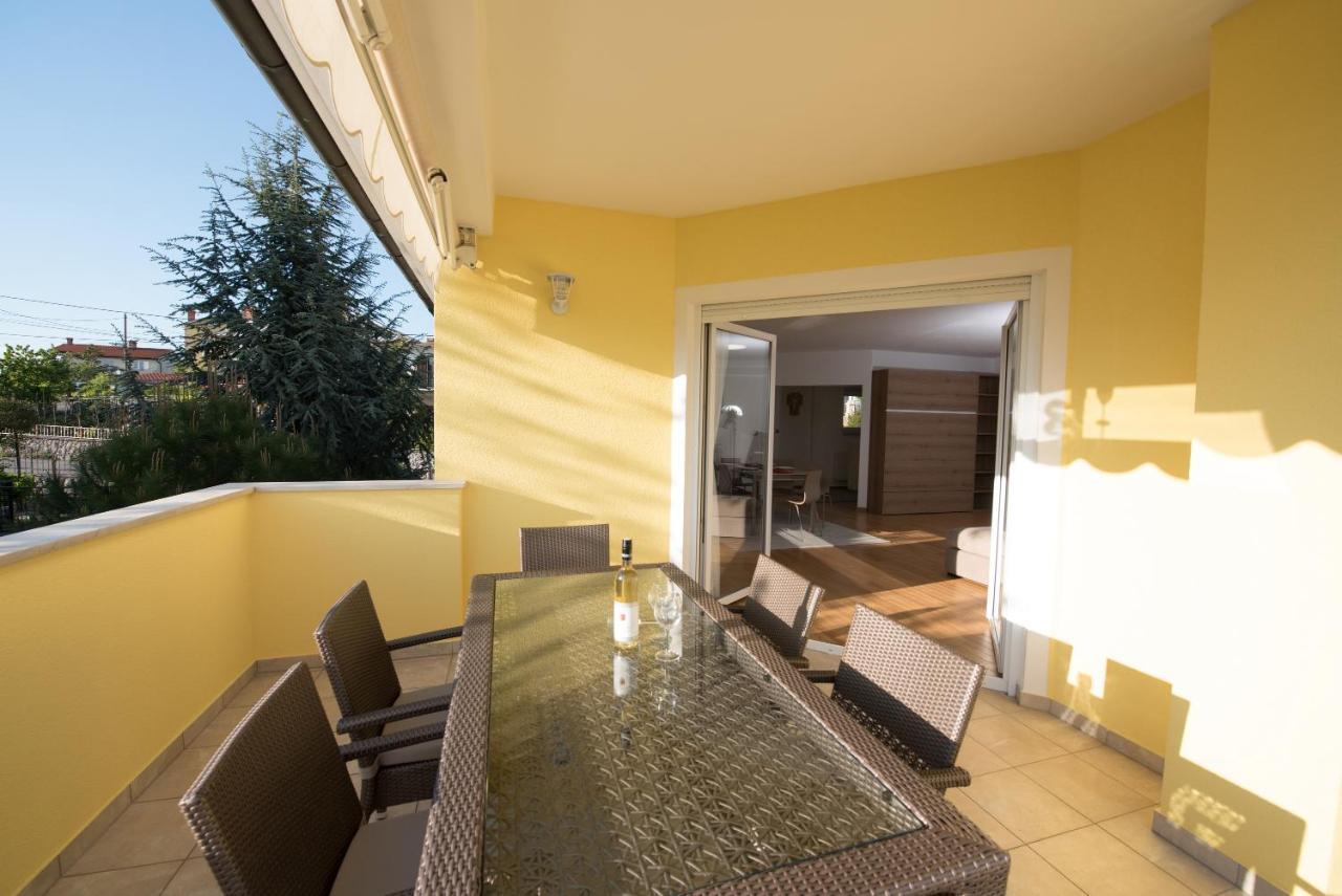 Apartmani Bilic Кастав Екстер'єр фото